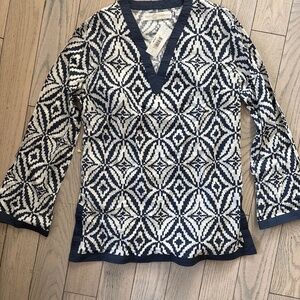 Tracy Negoshian women’s tunic